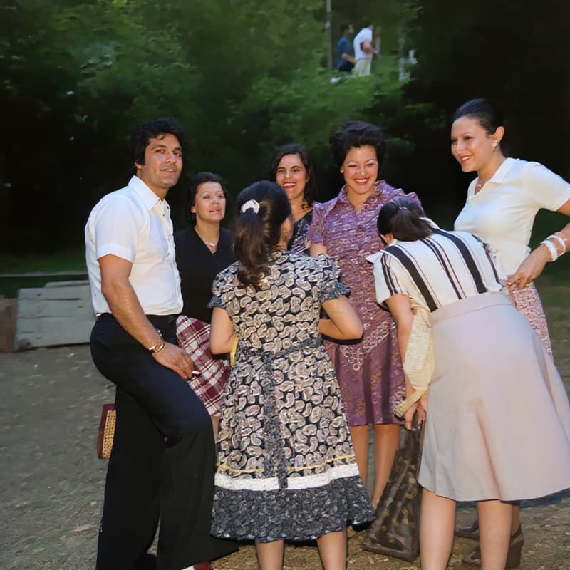 Batch photo restoration: how to restore multiple old photos at once